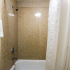 Отель Econo Lodge Little Creek, фото 8