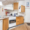 Отель 5 Person Holiday Home in Hovborg, фото 16