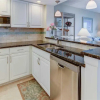 Отель Windjammer 210 - Two Bedroom Condo, фото 3