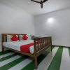 Отель OYO 7476 Braganza Guest House, фото 5