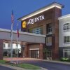 Отель La Quinta Inn & Suites by Wyndham Columbus North, фото 19