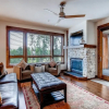 Отель 1 Bedroom Ski in, Ski Out Mountain Vacation Rental Just Steps from the Snowflake Ski Lift, фото 2