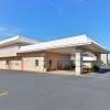 Отель Rodeway Inn, фото 1