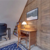 Отель Honey Bee Cottage, 3 Bedroom, Pool Access, Grill, Fireplace, WiFi, Sleeps 8, фото 2