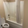 Отель Ashwood Inn & Suites, фото 6