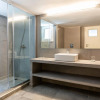 Отель Travellers Hut apartment in Neos Kosmos, фото 8
