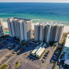 Отель Stunning Views, 3bd/2ba w/ Private Balcony, фото 30