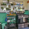 Отель Charming City Cottage ~ 8 Mi to Downtown Portland!, фото 13