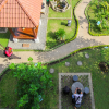 Отель Guest House Rumah Wahidin Syariah, фото 12
