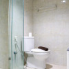 Отель Comfort Stay Studio At Tamansari The Hive Apartment, фото 8