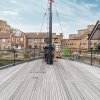 Отель Altido Stunning 5-Bed Boathouse On The River Thames в Лондоне