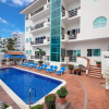 Отель WIVC Casa de la Playa Condo - Literally on the Beach with Swimming Pool & Jacuzzi, фото 9