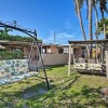 Отель Hudson Home w/ Boat Dock: Walk to Gulf of Mexico!, фото 6