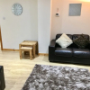 Отель Azim and Suzis City Centre Apartment Inverness, фото 10