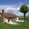 Отель Gîte Monétay-sur-Allier, 3 pièces, 4 personnes - FR-1-489-110 в Шателе-де-Невре