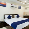 Отель OYO Rooms Golf Course Road II, фото 7