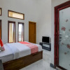 Отель Oyo 2300 Ansori Homestay Syariah, фото 3