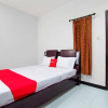 Отель RedDoorz Plus Near ITC Fatmawati, фото 23