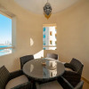 Отель Luton Vacation Shoreline Sea View Apart, фото 8