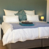 Отель Sweetwater Guest House, фото 2