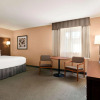Отель Days Inn by Wyndham Guelph, фото 7