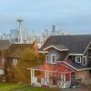 Отель Chic Seattle Queen Anne W View 3 Bedroom Home, фото 23