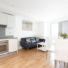Отель Skyvillion - Tower Point Enfield 1bed With Balcony, фото 2
