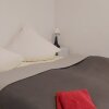 Отель Fewo Holbeinstr 67 - 4 Schlafzimmer P, фото 9