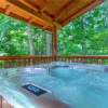 Отель Unbridled Spirit 5 Bedroom Home with Hot Tub, фото 16
