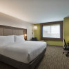 Отель Holiday Inn Express & Suites Portland Airport - Cascade Stn, an IHG Hotel, фото 3
