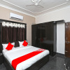 Отель OYO 14988 Regal Stays, фото 3