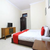 Отель RedDoorz @ Mantrijeron 2, фото 13