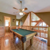 Отель Bear Hugs 1 Bedroom Mountain View Home with Hot Tub, фото 11