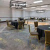 Отель Embassy Suites by Hilton Dallas Park Central Area, фото 18