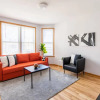 Отель Hip and Trendy 2BR Apartment in Logan Square!, фото 5