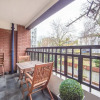 Отель Large 2 Bedroom, 2 Bathroom Apartment, Moments From King's Road - Edith Terrace, фото 9