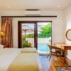 Отель Colonial-style Camps Bay Apartment With Ocean Views and Private Pool Area CBT Lodge, фото 3