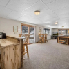 Отель Lily Mountain Lodge - Amazing Mountains Views, Private Hot Tub, Great Location, фото 8