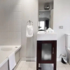 Отель Lakefront Living - 4 Bedrm Apartmt Alpine Village, фото 11