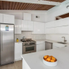 Отель Mid-mod Pool Home With Palm Springs Vibe 2bdr, фото 4