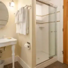 Отель Beautiful, Quiet 3BR in Posh Kitsilano, фото 21