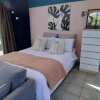 Отель The Quarters Ocean-View Chalet, фото 3