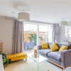 Отель Deluxe Apartment near Cabot Circus w Parking sleeps 5, фото 11