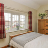 Отель Stakesby House Apartment 3, фото 2