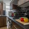 Отель Spacious 2BR flat in Putney, фото 10