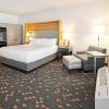 Отель Holiday Inn Hotel & Suites Calgary Airport North, an IHG Hotel, фото 37