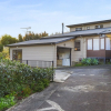 Отель Spacious Family Home - Backyard-Mt-Views, фото 26