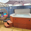 Отель The Green Monkey Lux Suite at The Grumpy Schnauzer B&B Private Hot Tub, Gym, Breakfast, Stunning!, фото 2