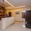 Отель OYO 10382 Hotel Saffron Suites, фото 14