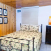 Отель Little Smokys Retreat , 5 Bedroom , Only 10 min to Gatlinburg and Pigeon Forge!, фото 2